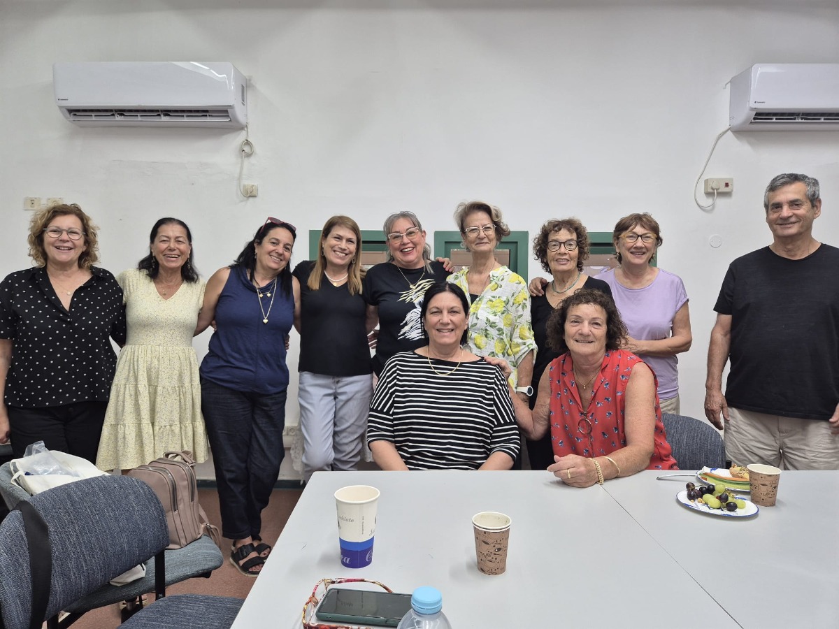 סיום קורס NLP עם אורלי קין 2025